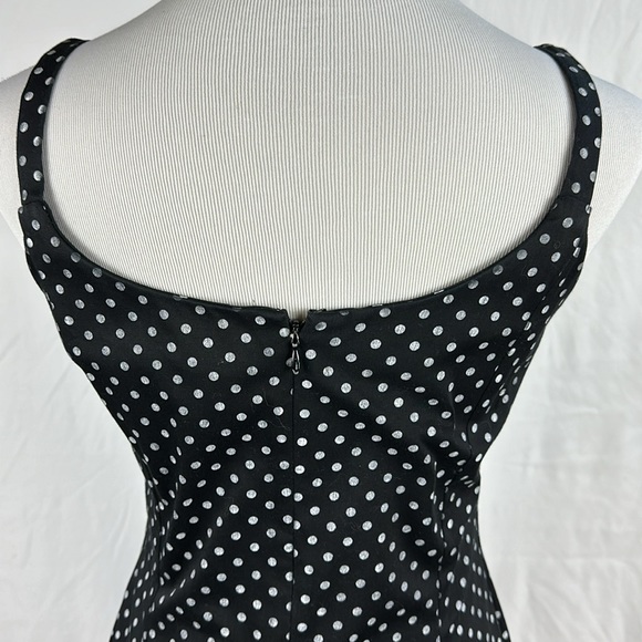 Beautiful Sleeveless Polka Dot Dress - Picture 4 of 5